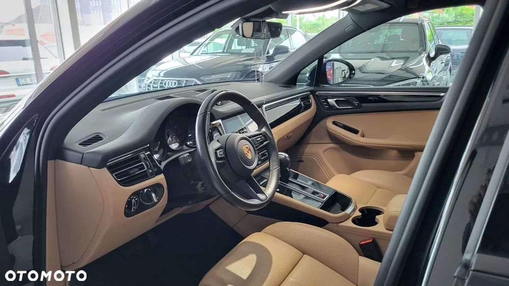 Porsche Macan - 4
