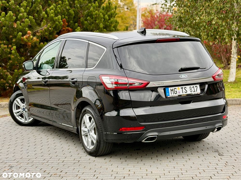 Ford S-Max - 21