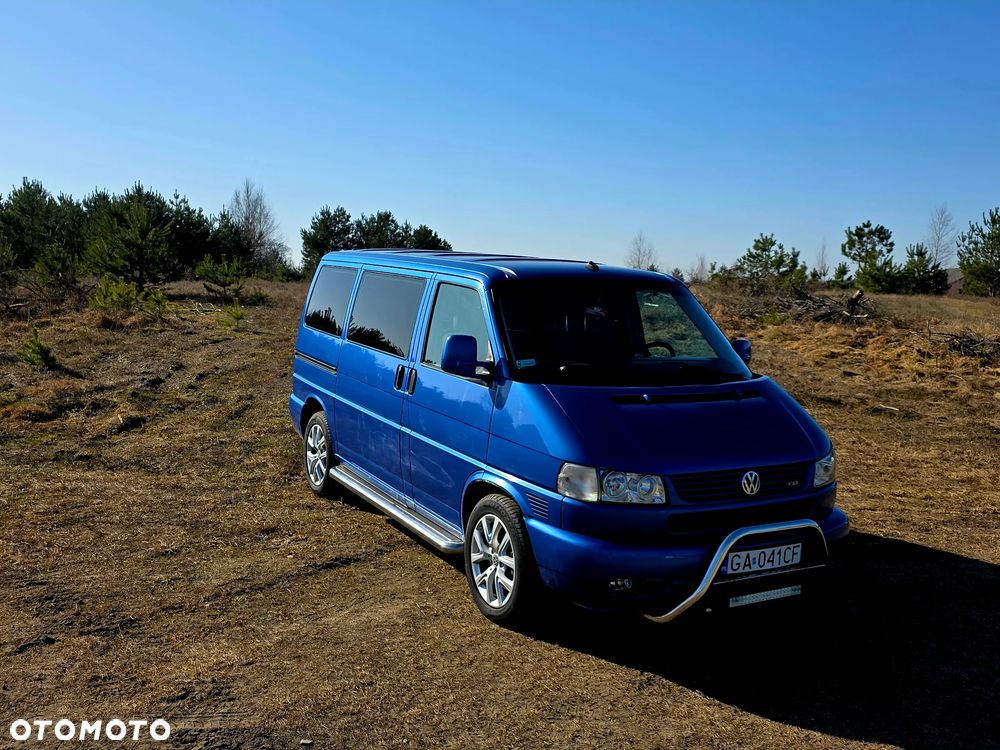 Volkswagen Caravelle - 2