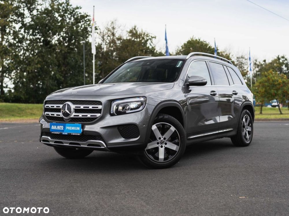Mercedes-Benz GLB - 1