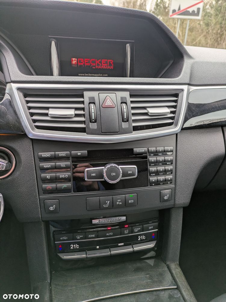 Mercedes-Benz Klasa E 250 CDI 4Matic 7G-TRONIC Avantgarde - 14