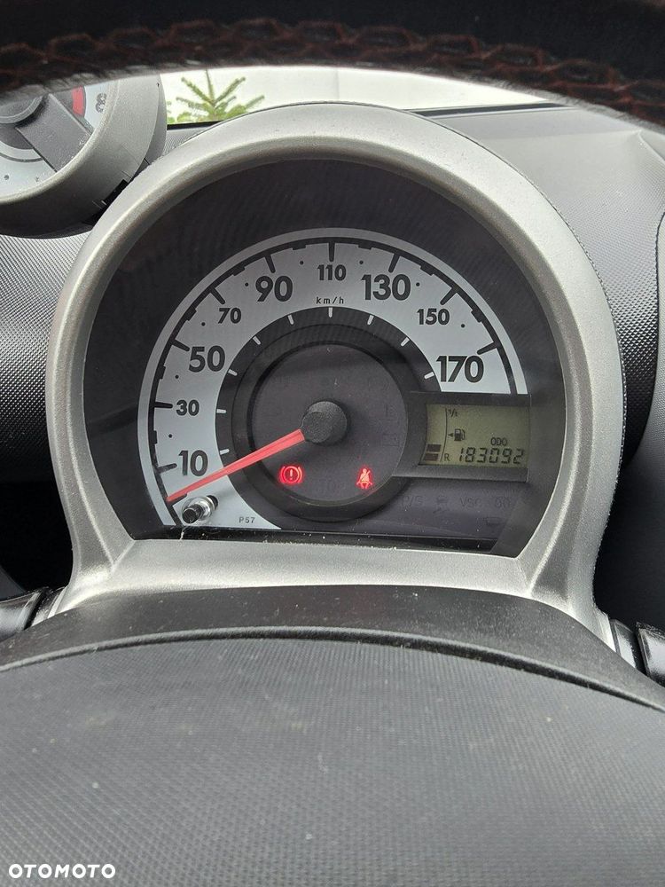 Peugeot 107 - 25