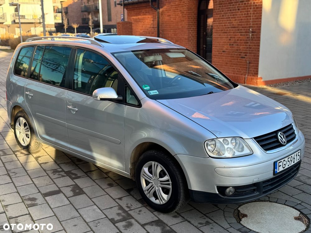 Volkswagen Touran 2.0 TDI Highline - 7