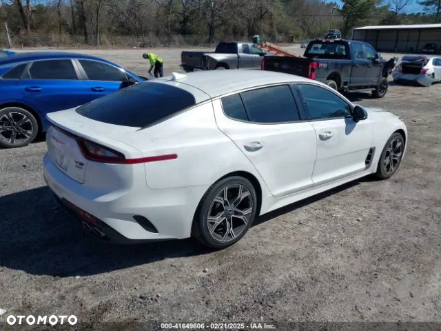 Kia Stinger 2.0 T-GDI L - 4