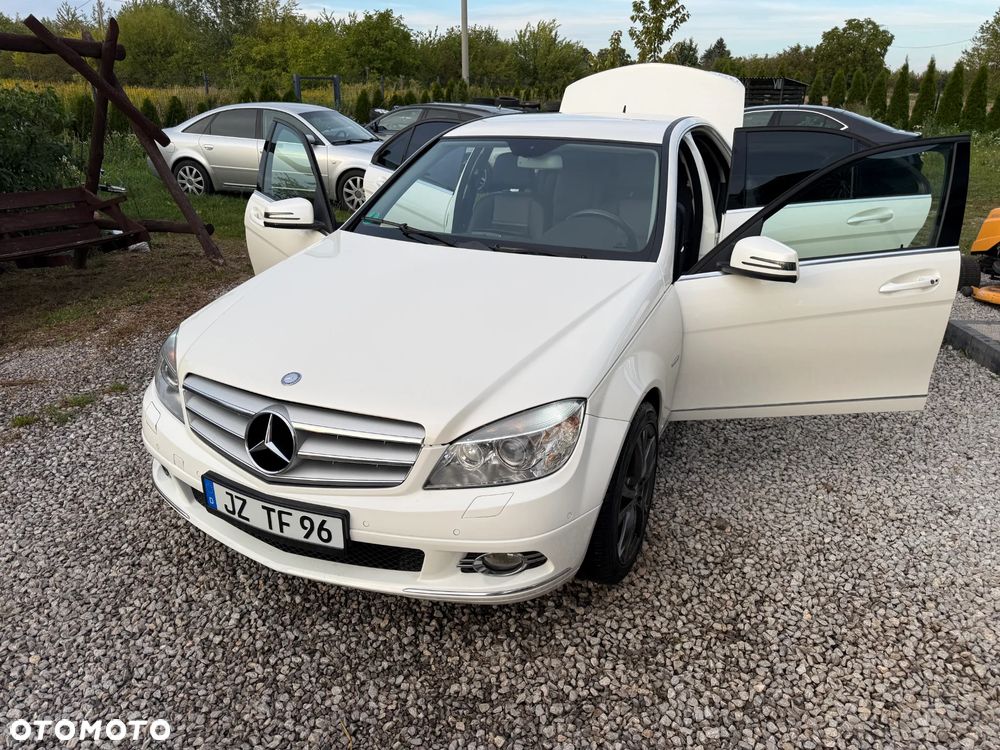 Mercedes-Benz Klasa C 250 CDI Avantgarde Edition - 19