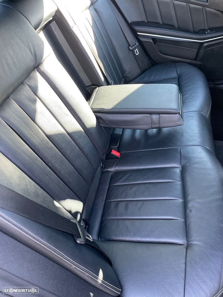 Mercedes-Benz E 250 CDi Elegance BE Auto. - 31