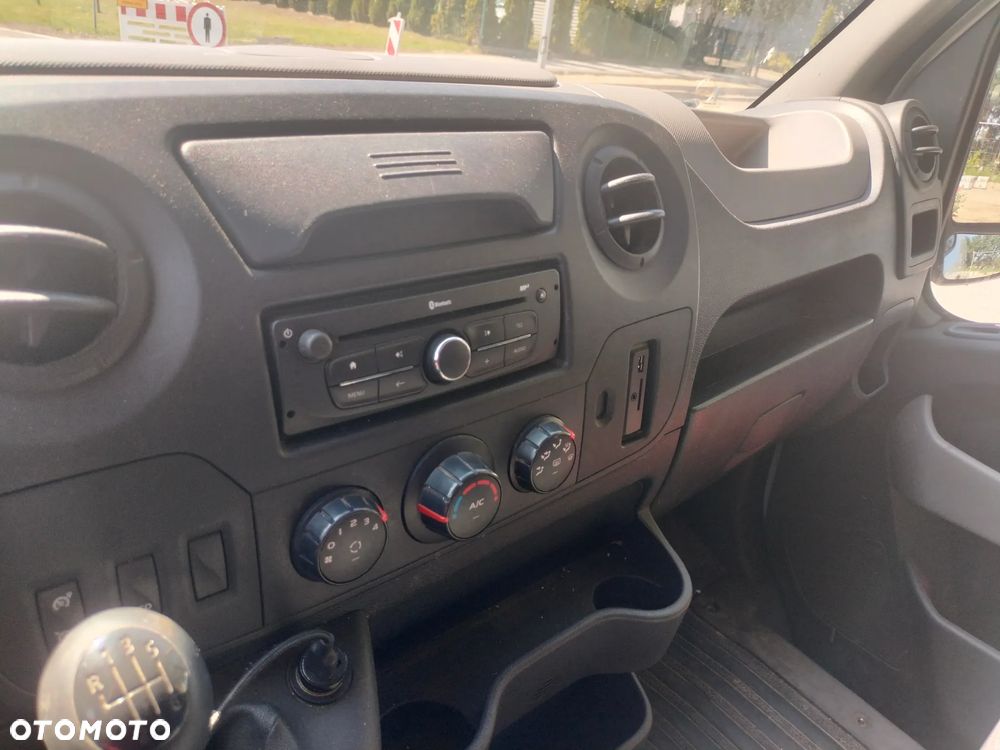 Renault Master - 18