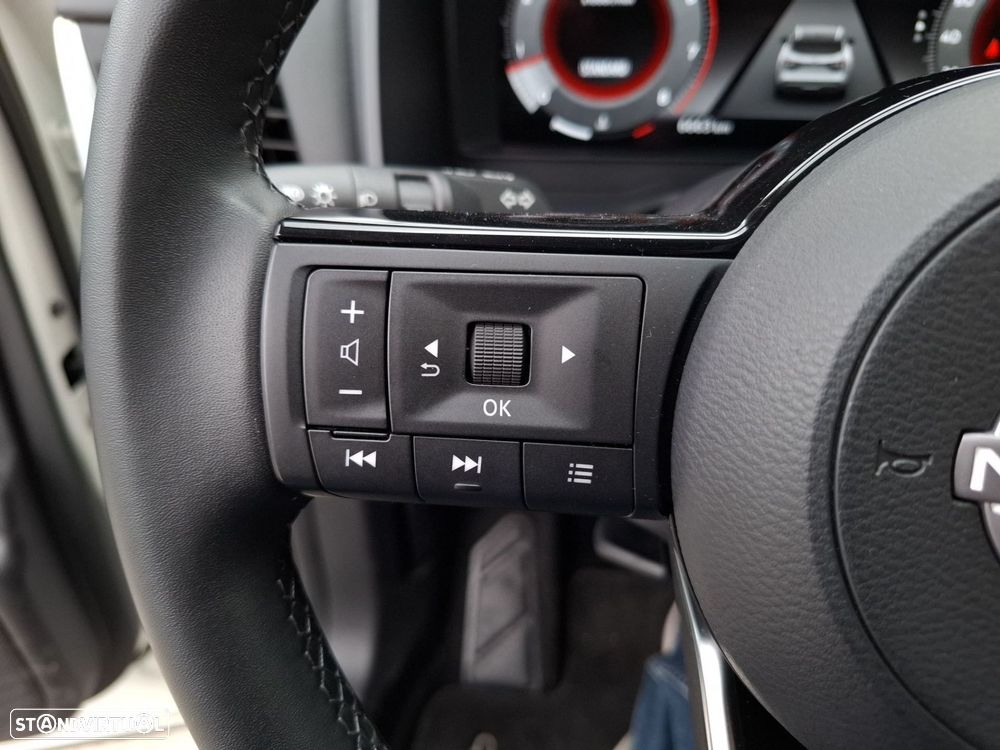 Nissan Qashqai 1.3 DIG-T N-Connecta LED - 15