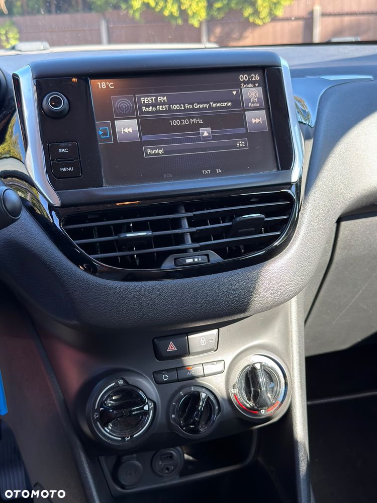 Peugeot 208 PureTech 68 Urban Move - 19