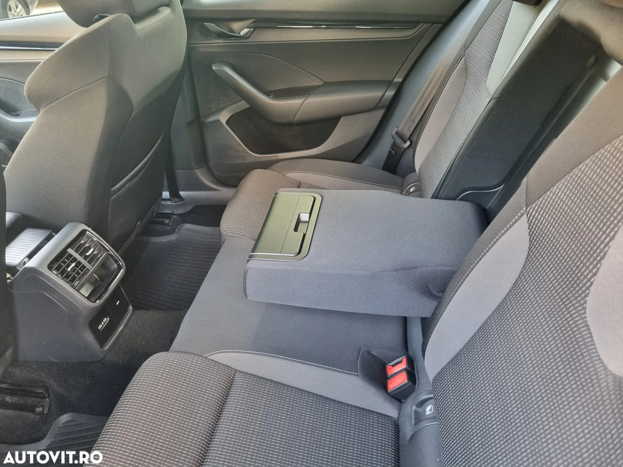 Skoda Octavia 1.0 TSI Ambition - 6