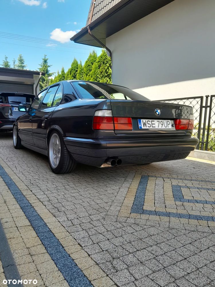 BMW Seria 5 540i - 2