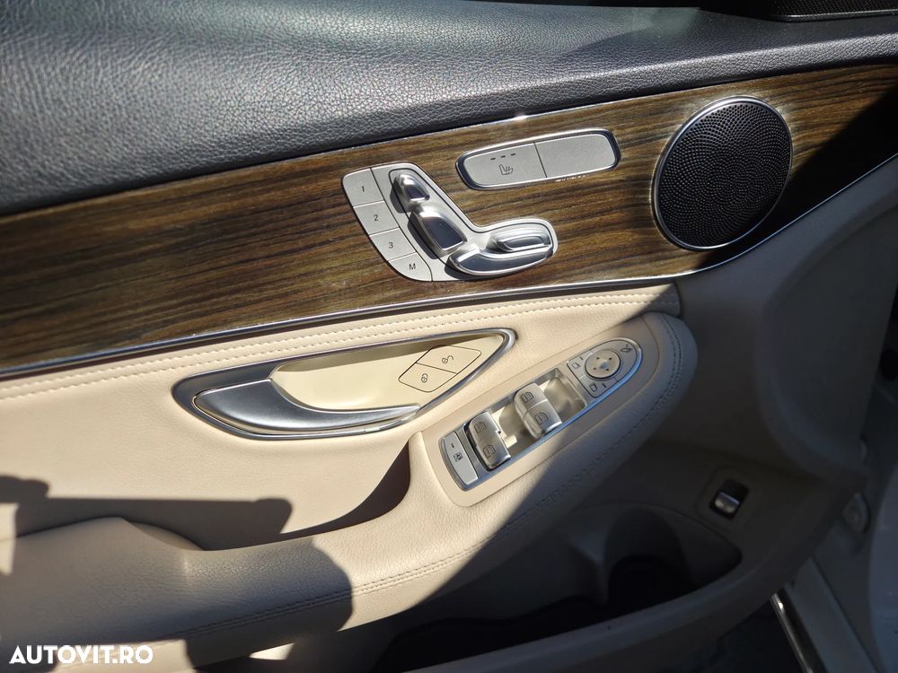 Mercedes-Benz C 300 7G-TRONIC Exclusive - 4