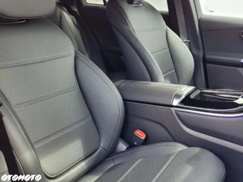 Mercedes-Benz GLC 200 4-Matic - 4