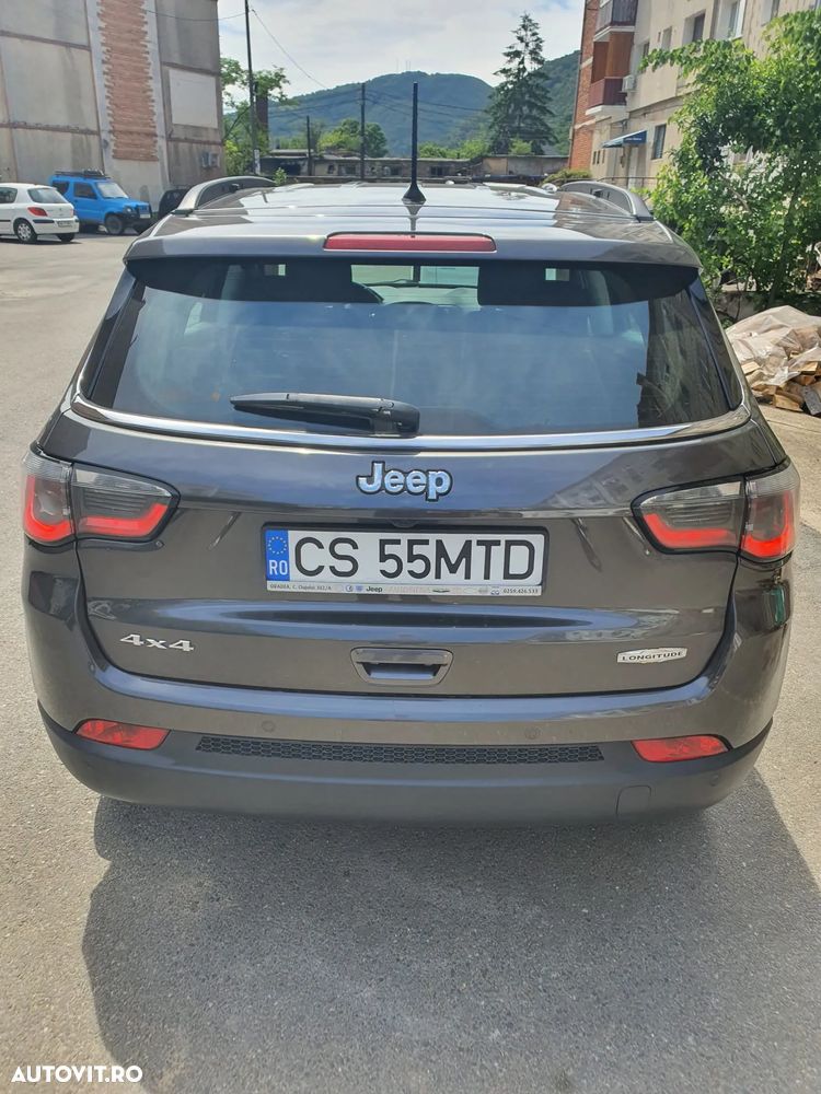 Jeep Compass 2.0 M-Jet 4x4 AT Longitude - 8