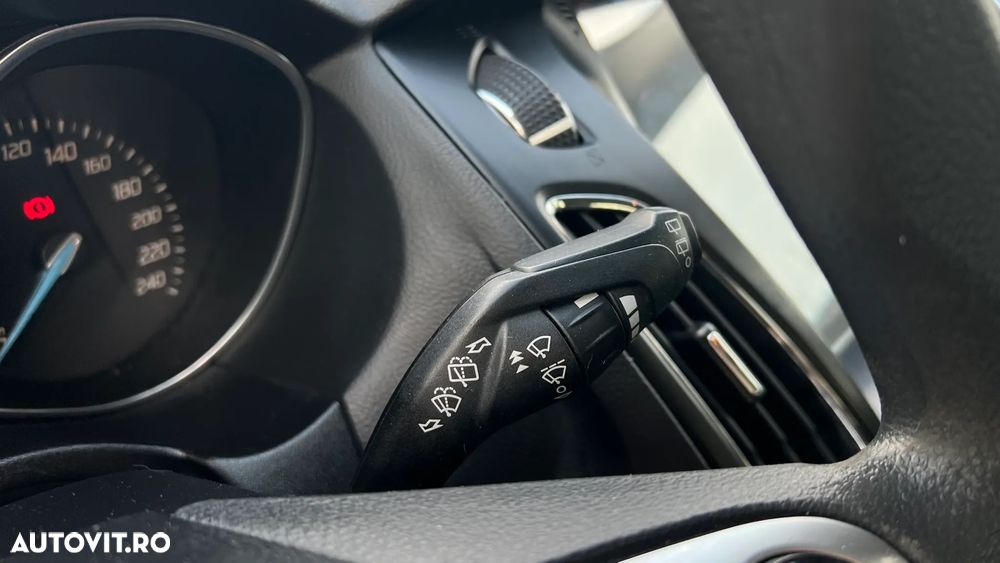 Ford Focus 1.0 EcoBoost Start Stop Titanium - 15