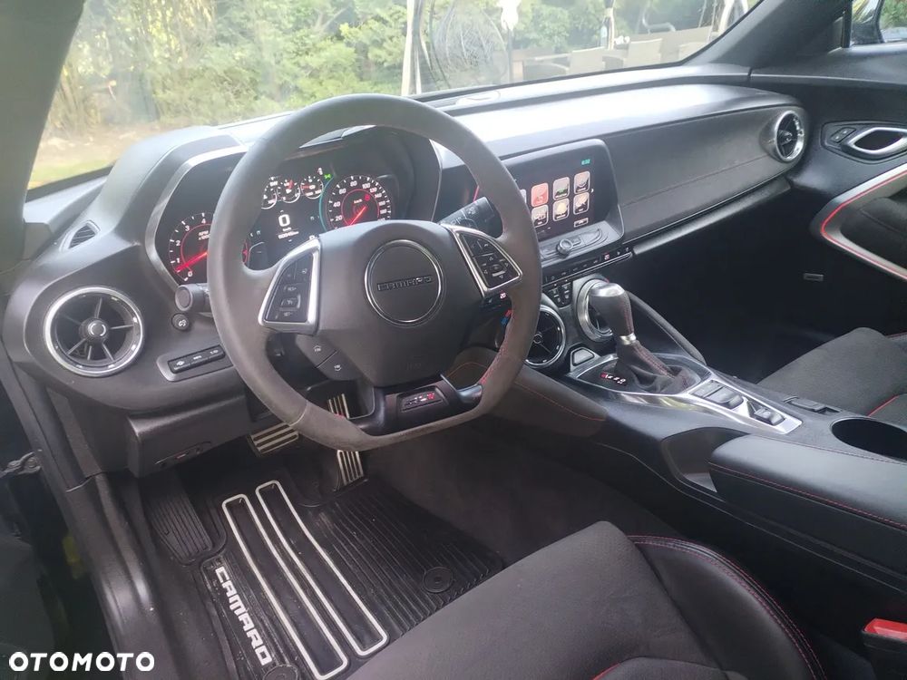 Chevrolet Camaro - 31