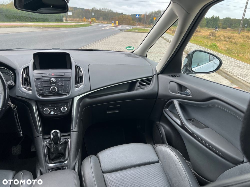 Opel Zafira 2.0 CDTI Cosmo - 24