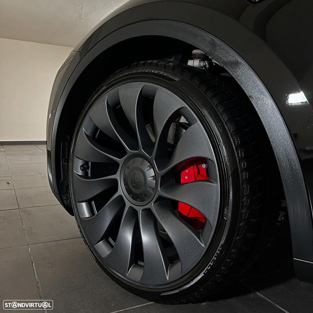 Tesla Model Y Performance Tração Integral - 12