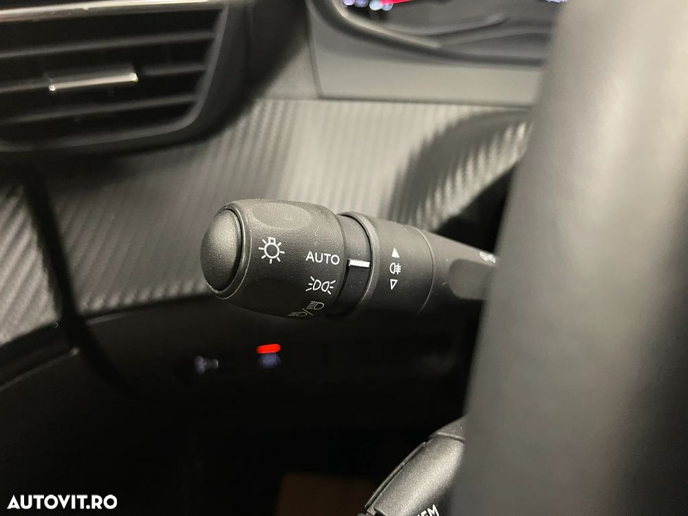 Peugeot 2008 PureTech 100 Stop&Start Allure - 25