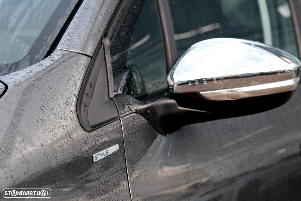 Peugeot 208 1.2 PureTech Style - 9