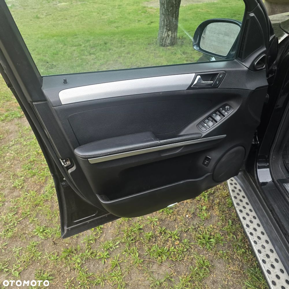 Mercedes-Benz ML 320 CDI 4-Matic - 32