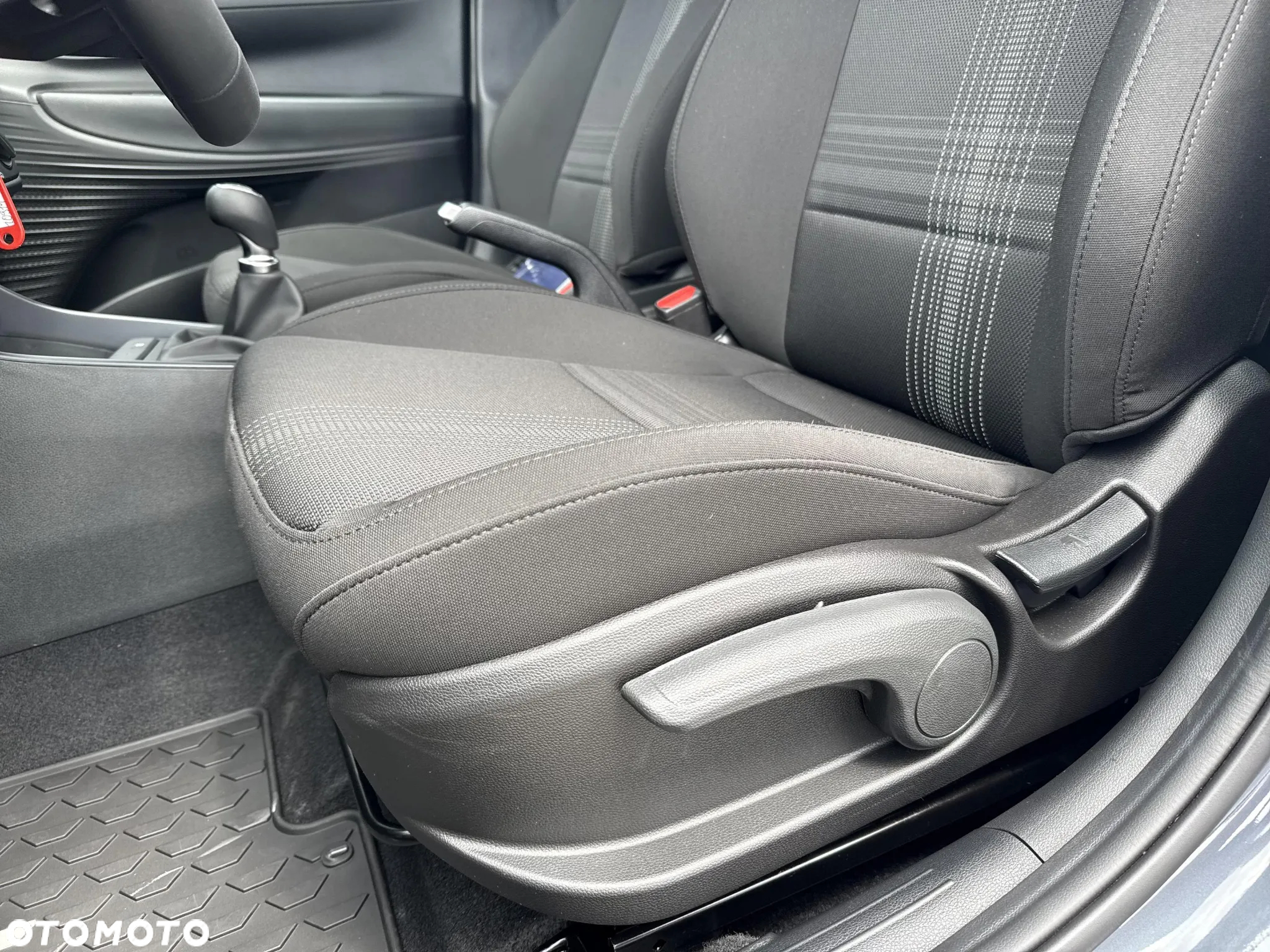 Hyundai i20 1.2 Pure - 12