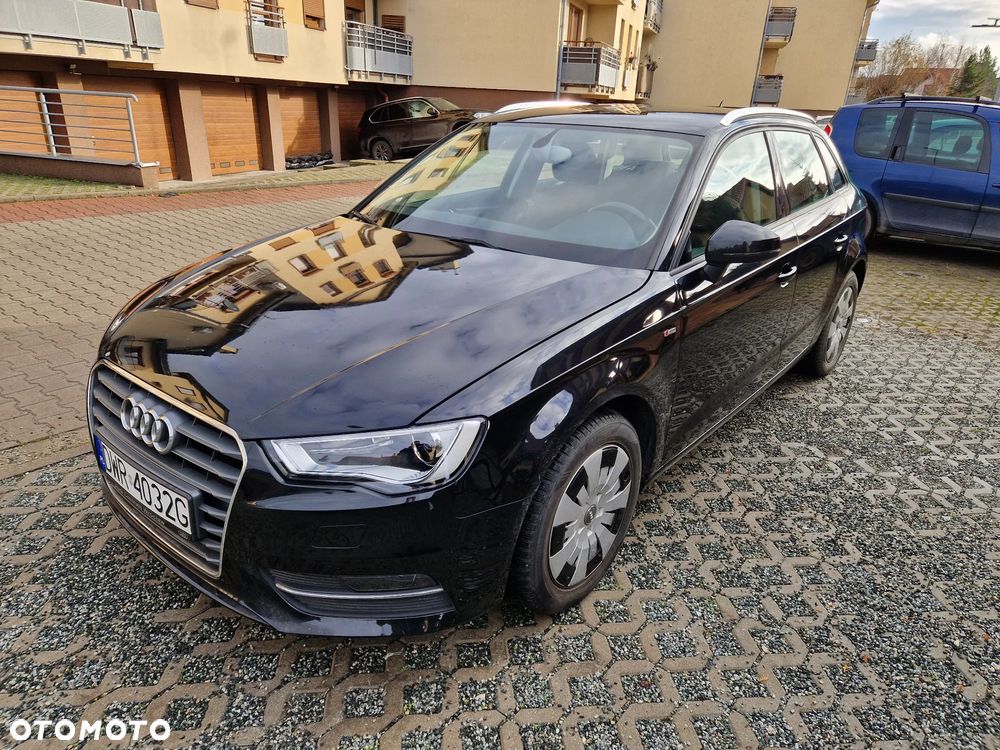 Audi A3 Sportback 1.6 TDI Attraction - 2