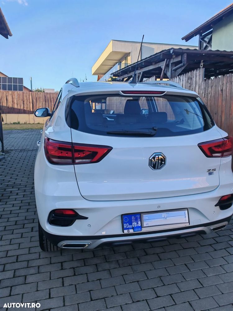 MG ZS 1.5 GSL 5MT Excite - 3