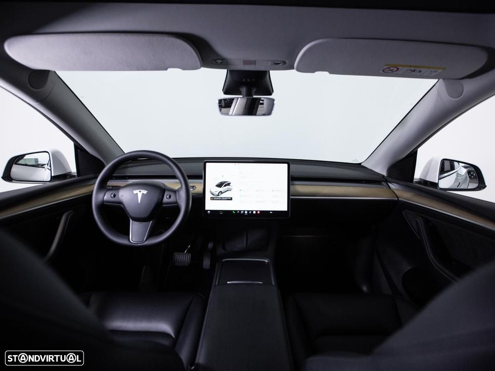 Tesla Model Y RWD - 7