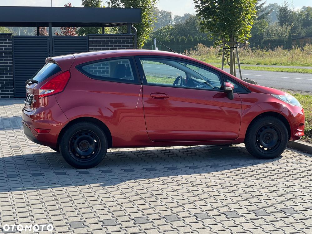 Ford Fiesta - 10
