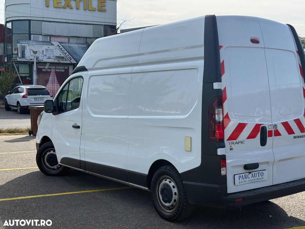 Renault Trafic 2.0 Blue dCi 150 Furgon Cabina Dubla L2H1 - 7