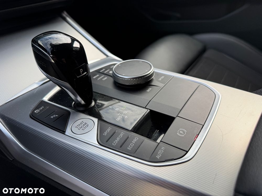 BMW Seria 3 320d MHEV Luxury Line sport - 26