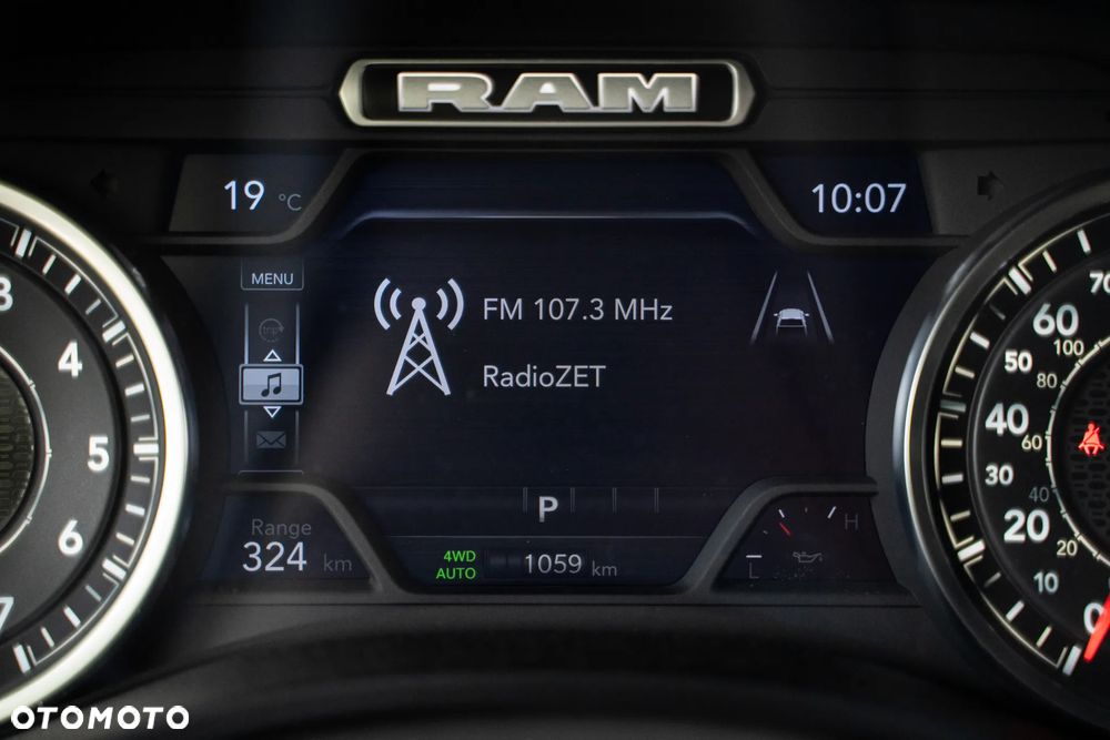 RAM 1500 - 25