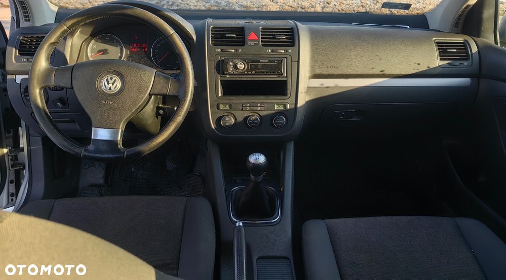 Volkswagen Golf - 9