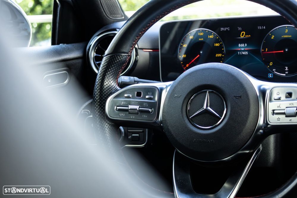 Mercedes-Benz A 180 d AMG Line - 18