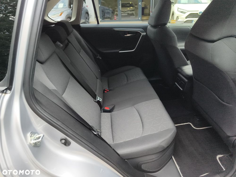 Toyota RAV4 - 11