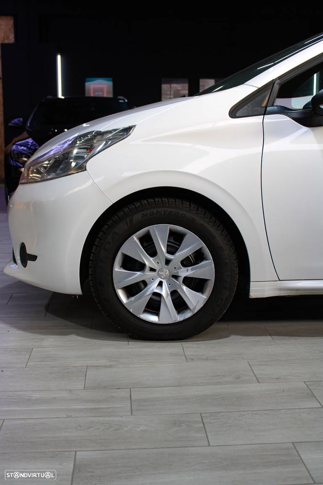 Peugeot 208 1.2 VTi Active - 19