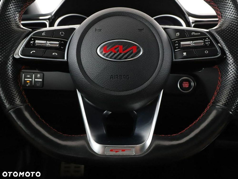 Kia ProCeed 1.6 T-GDI GT DCT - 22