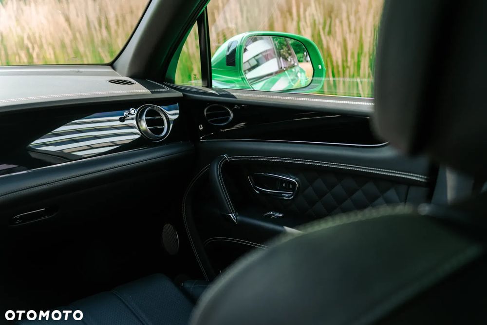 Bentley Bentayga - 21