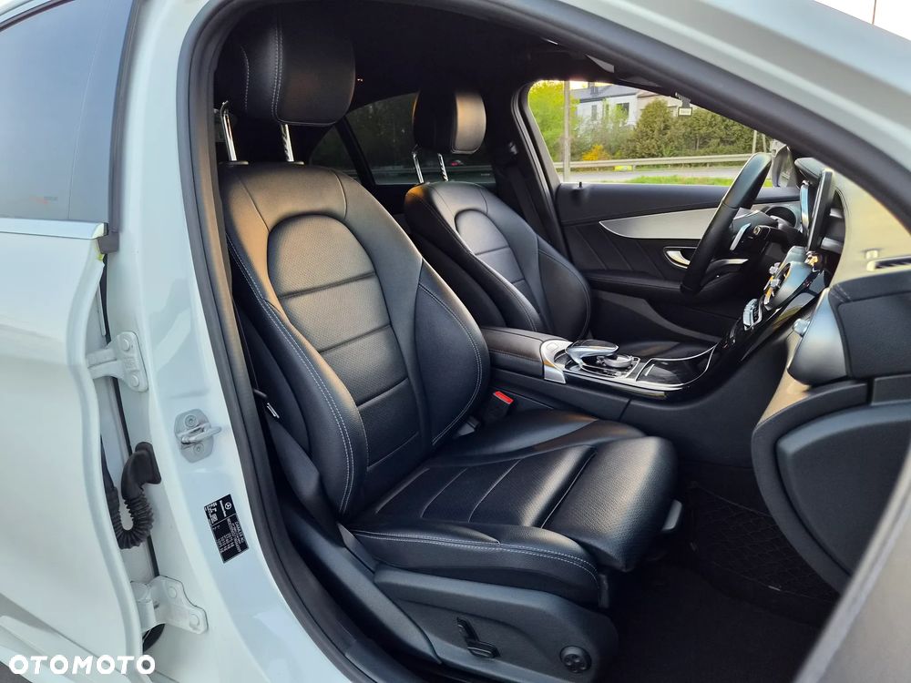 Mercedes-Benz Klasa C 200 (BlueTEC) d 7G-TRONIC AMG Line - 11
