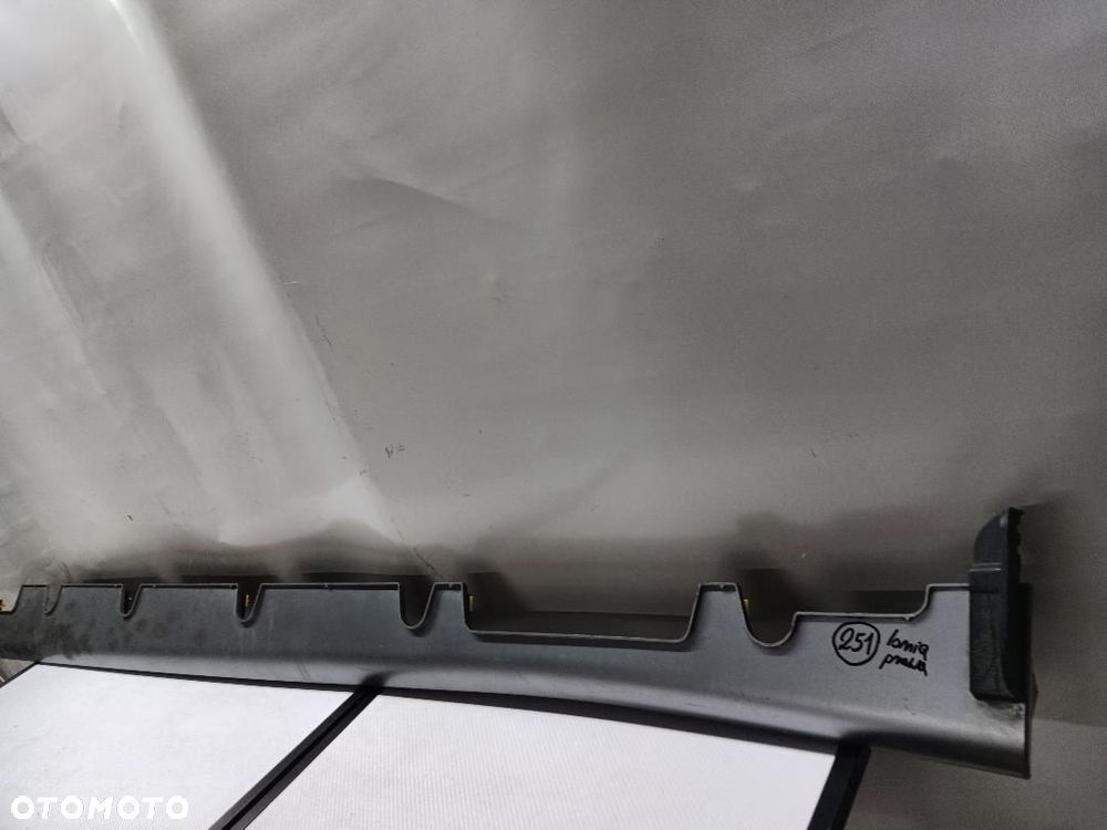 LISTWA PROGOWA PRAWA HYUNDAI IONIQ V 87752-GI100 - 3