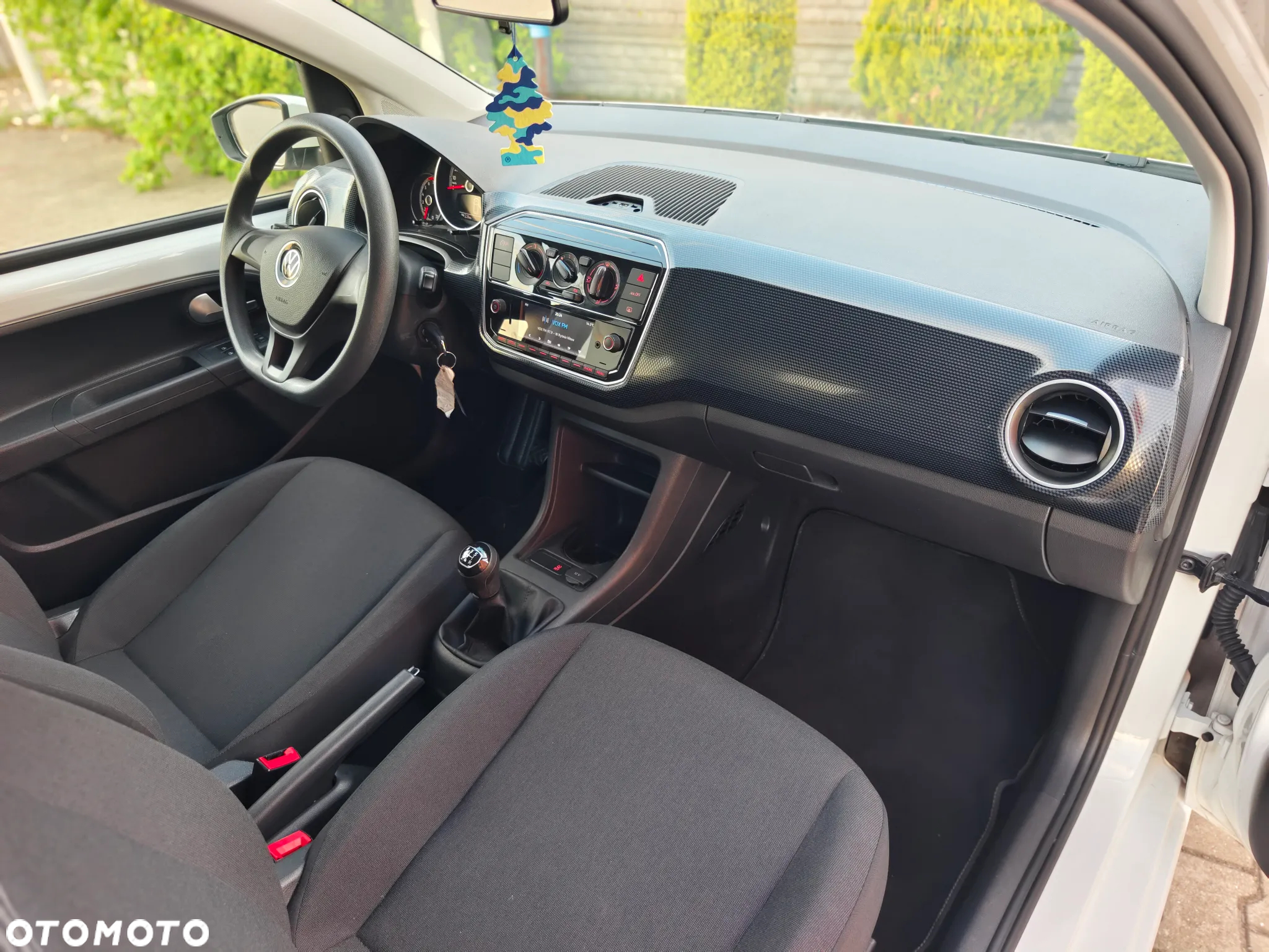 Volkswagen up! 1.0 White Style - 15