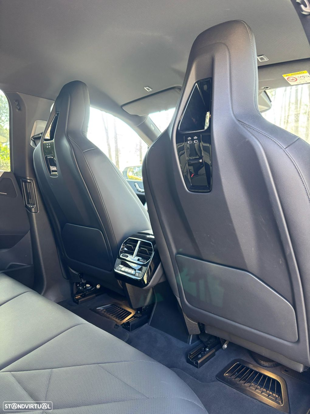 BMW iX xDrive 40 Pack Desportivo - 17