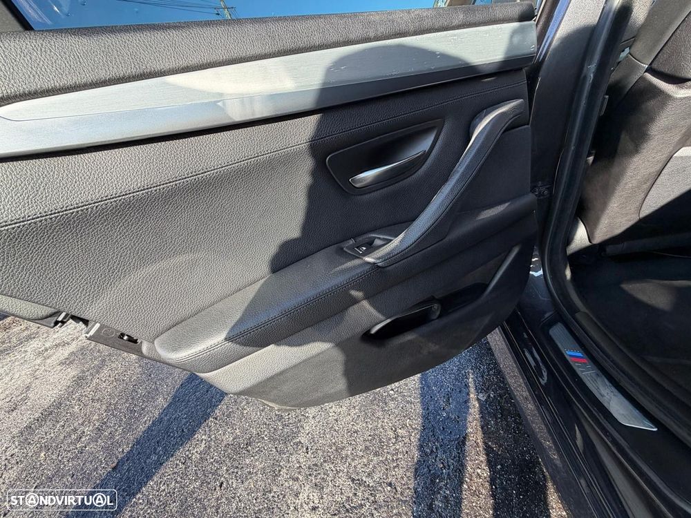 BMW M550d xDrive Auto - 8