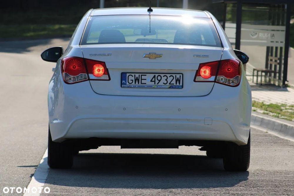 Chevrolet Cruze 1.8 LT - 14