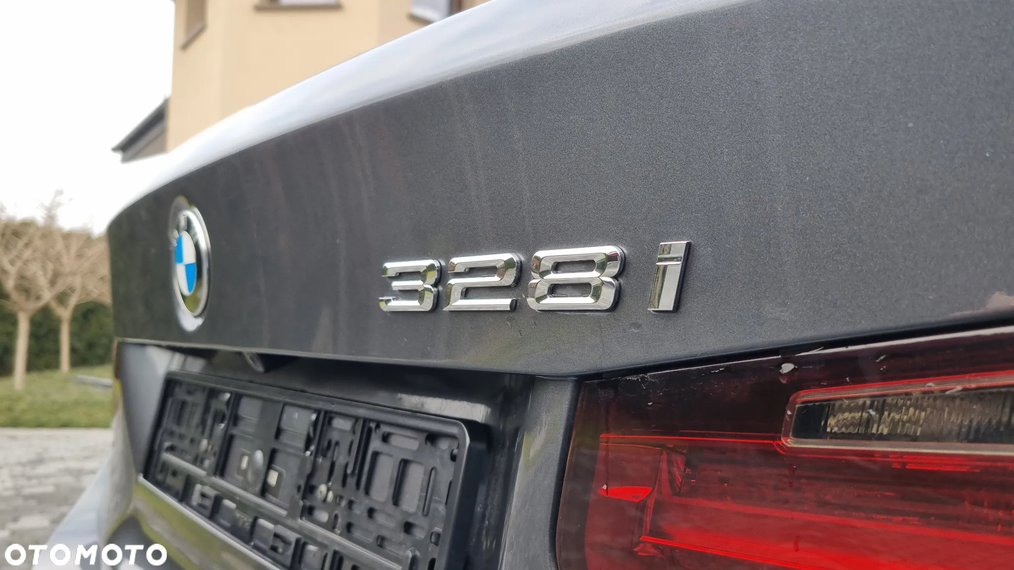 BMW Seria 3 328i Luxury Line - 12