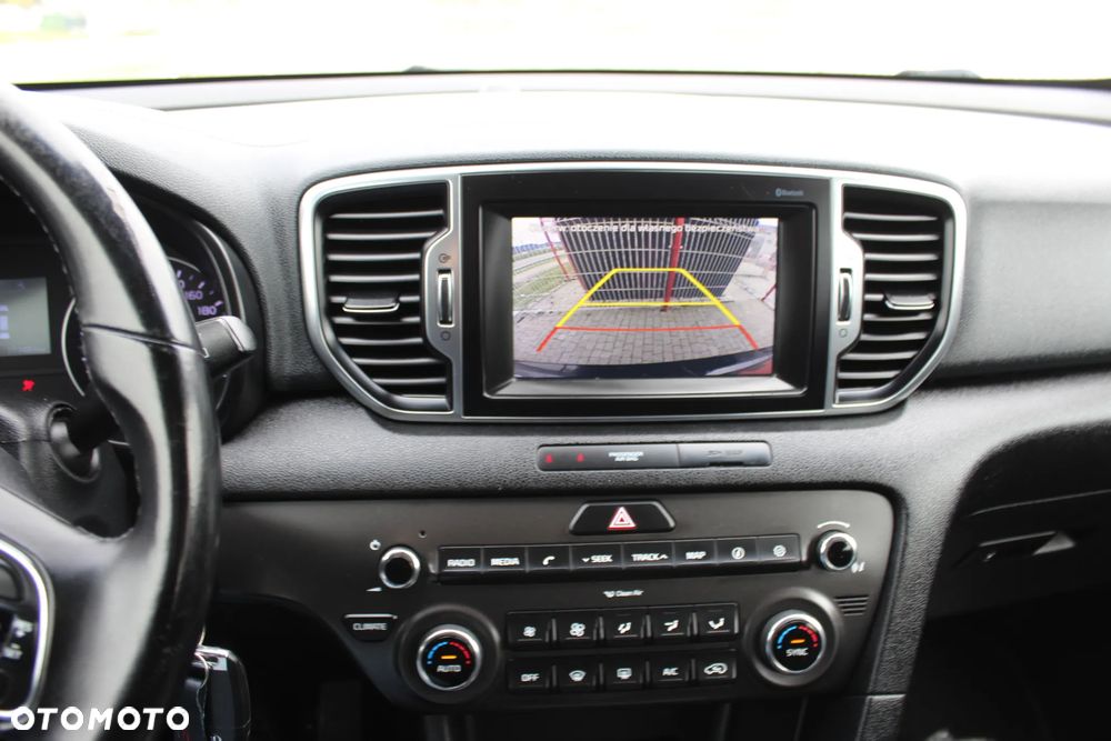 Kia Sportage 1.7 CRDI 2WD ISG Dream-Team Edition - 17