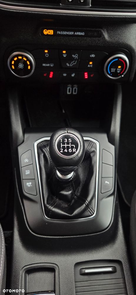 Ford Focus 1.0 EcoBoost STart-Stopp-System TITANIUM - 27