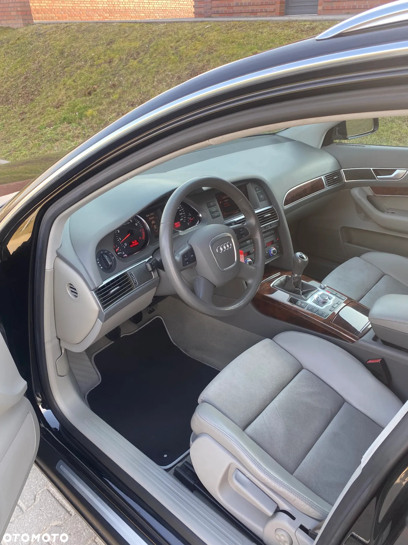 Audi A6 Avant 2.4 - 13