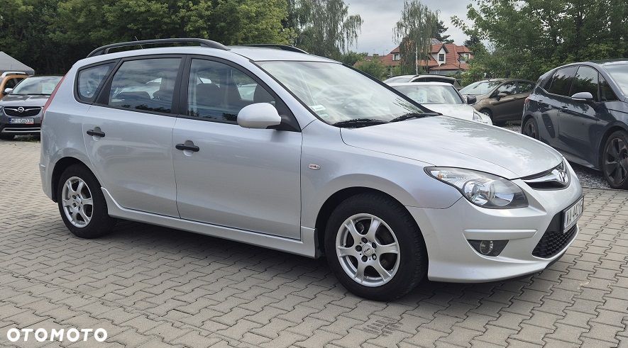 Hyundai i30 1.6 Classic + - 2